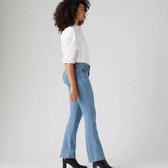 LEVI'S Women's 315 Shaping Bootcut Jeans Size 30X32 In Lapis Topic Mediu… - Picture 2 of 13